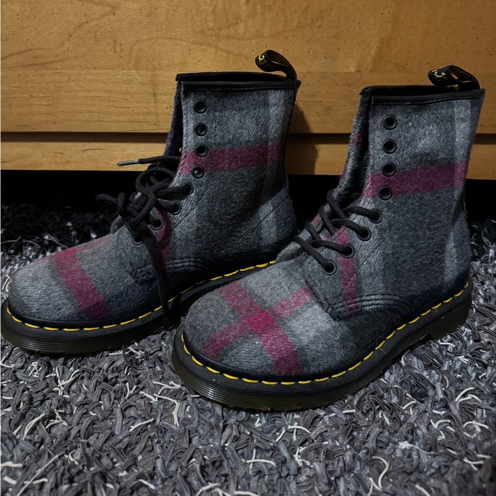 NWOT Dr Martens Grey and Pink Castel Wool Boots